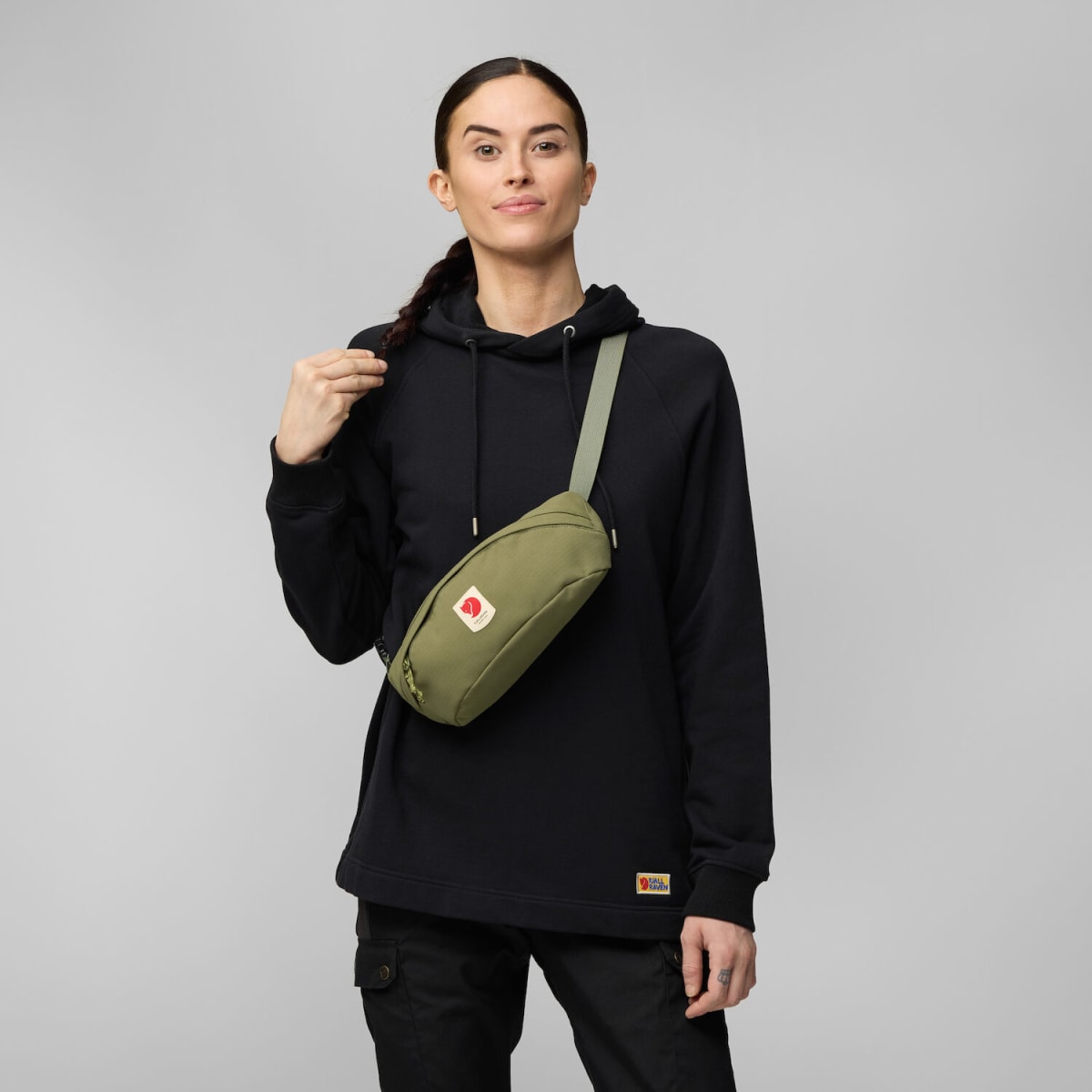 Ulvö Hip Pack Medium — Dark Grey